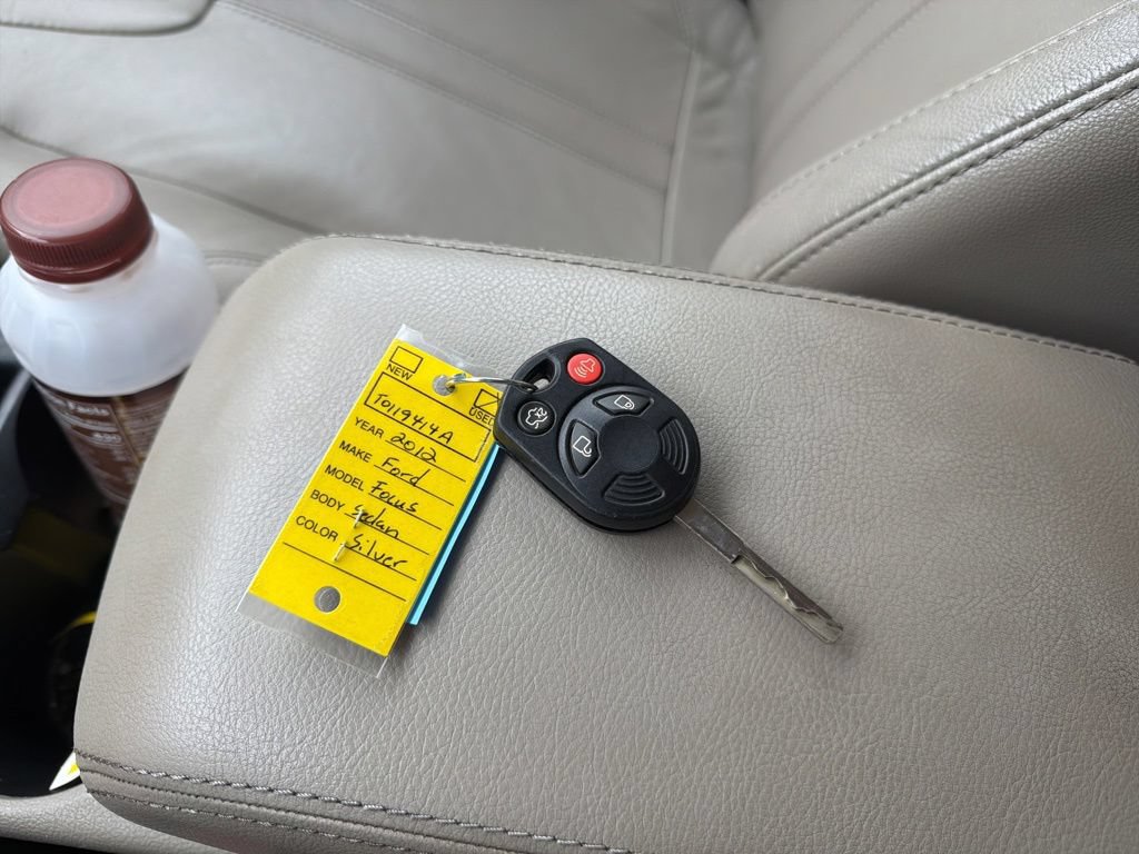 Used 2012 Ford Focus SEL FWD image 27