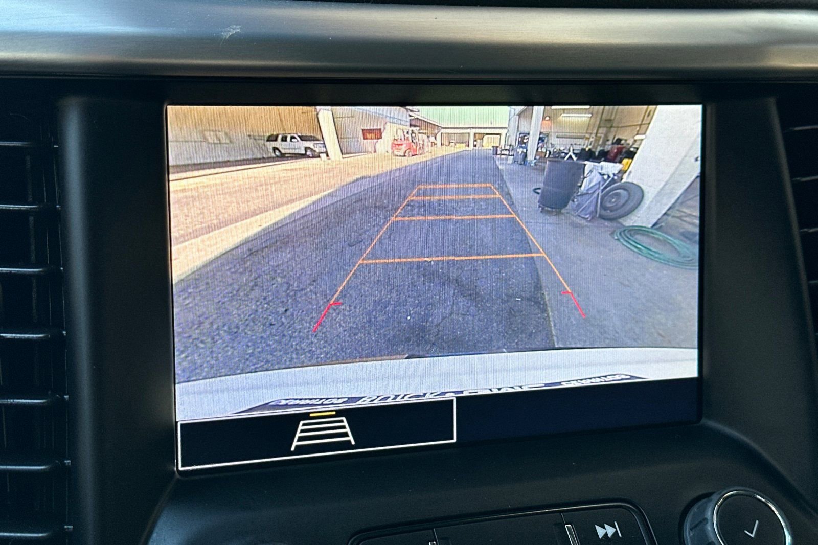 Certified 2023 GMC Acadia SLE w/ Elevation Edition image 27