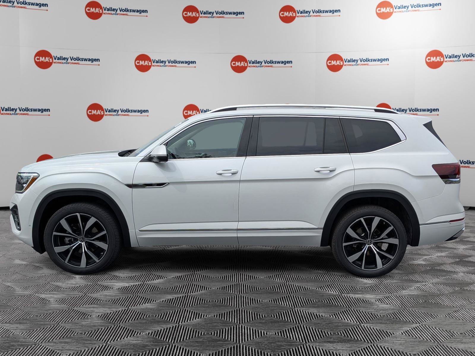 New 2026 Volkswagen Atlas SEL Premium R-Line AWD/4WD image 8