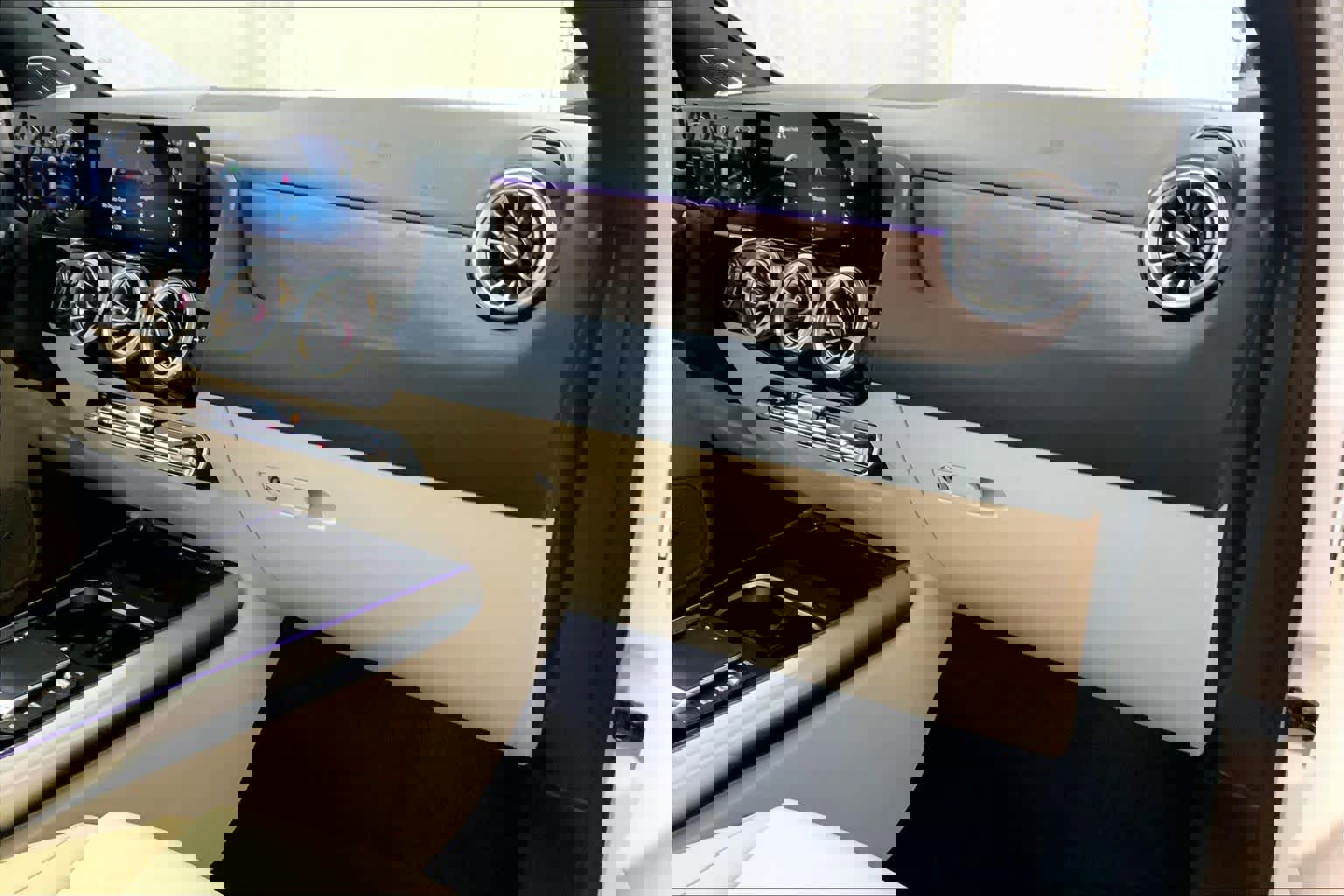 Used 2023 Mercedes-Benz GLA 250 4MATIC image 19