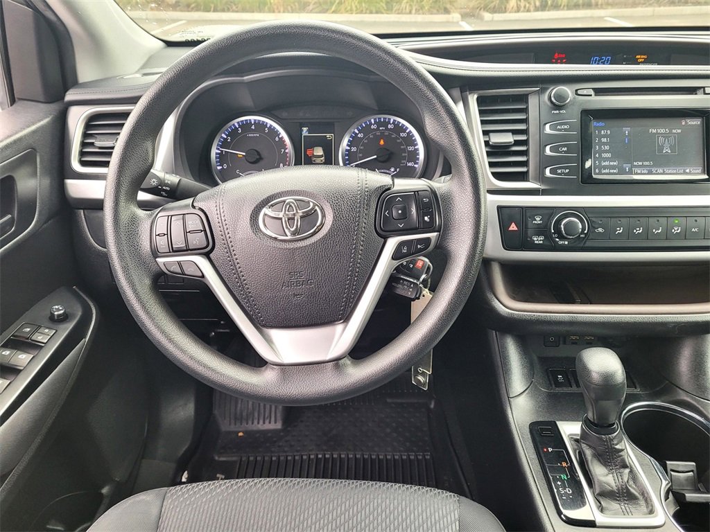 Used 2019 Toyota Highlander LE image 13