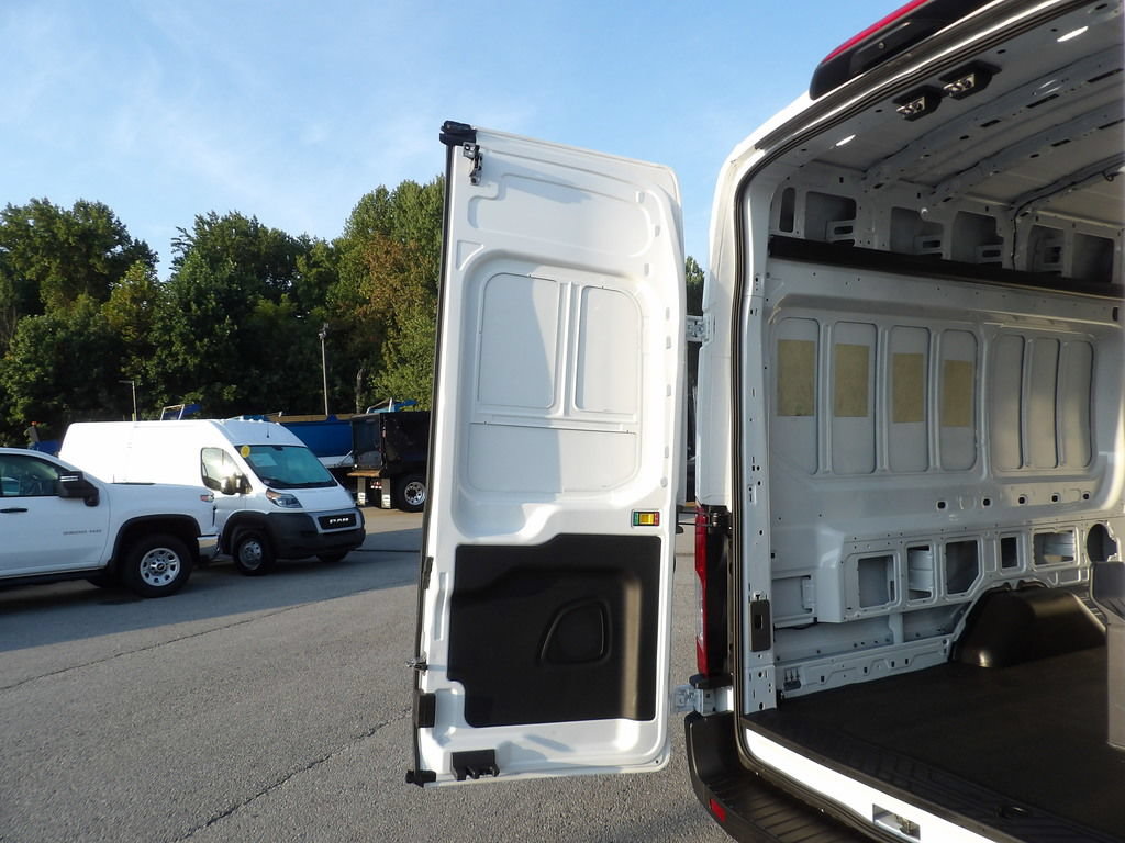 Used 2024 Ford Transit 350 148 High Roof Extended RWD image 38