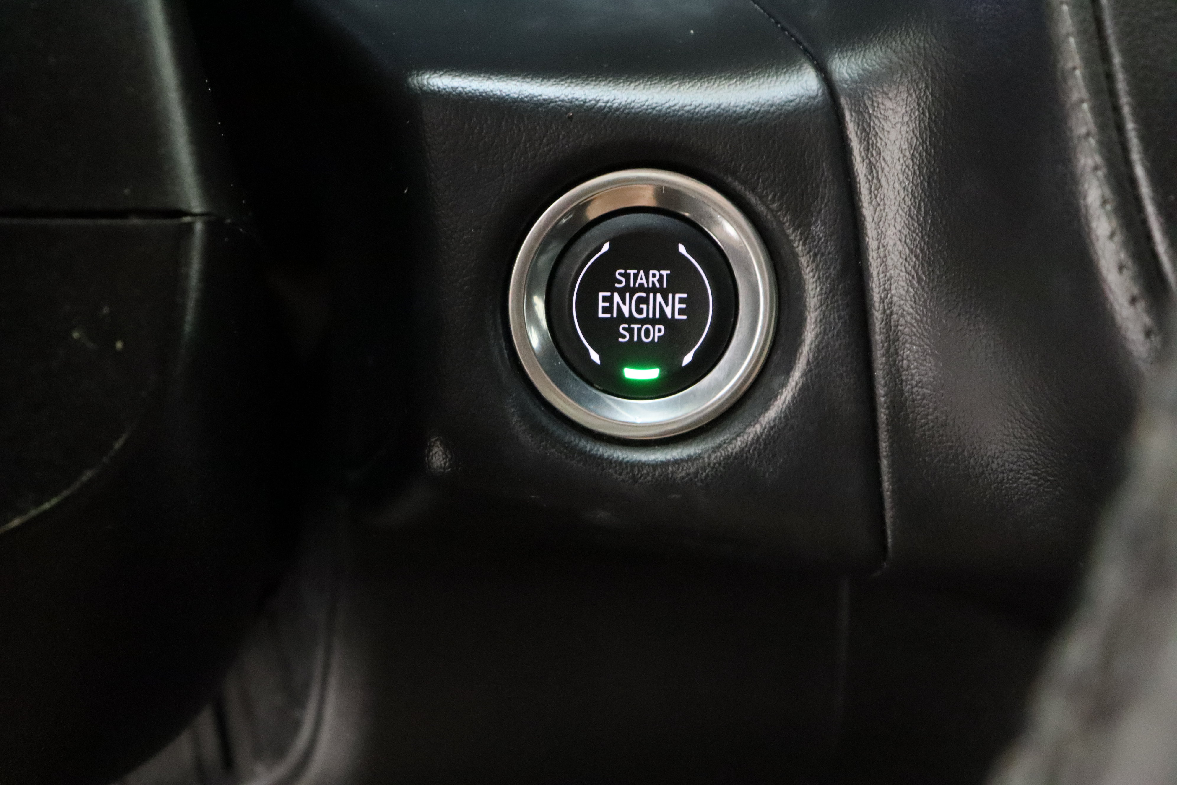 Used 2024 Chevrolet Tahoe Z71 w/ Z71 Off-Road Package AWD/4WD image 19