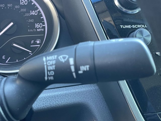 Used 2019 Toyota Camry LE FWD image 29