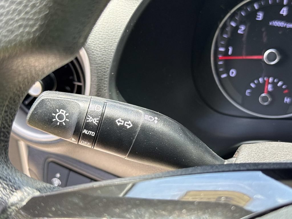 Used 2021 Kia Forte LXS FWD image 38