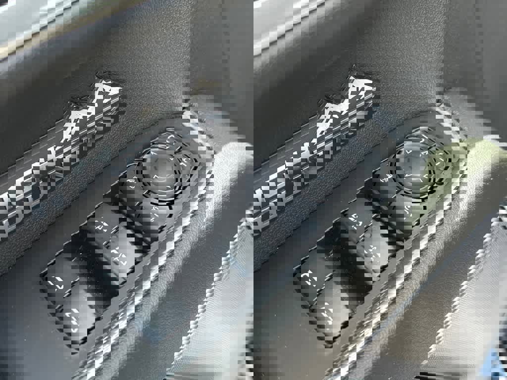 Used 2025 Chevrolet Silverado 1500 High Country w/ Midnight Edition image 17