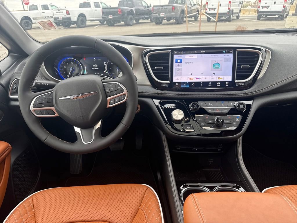 New 2026 Chrysler Pacifica Pinnacle image 9