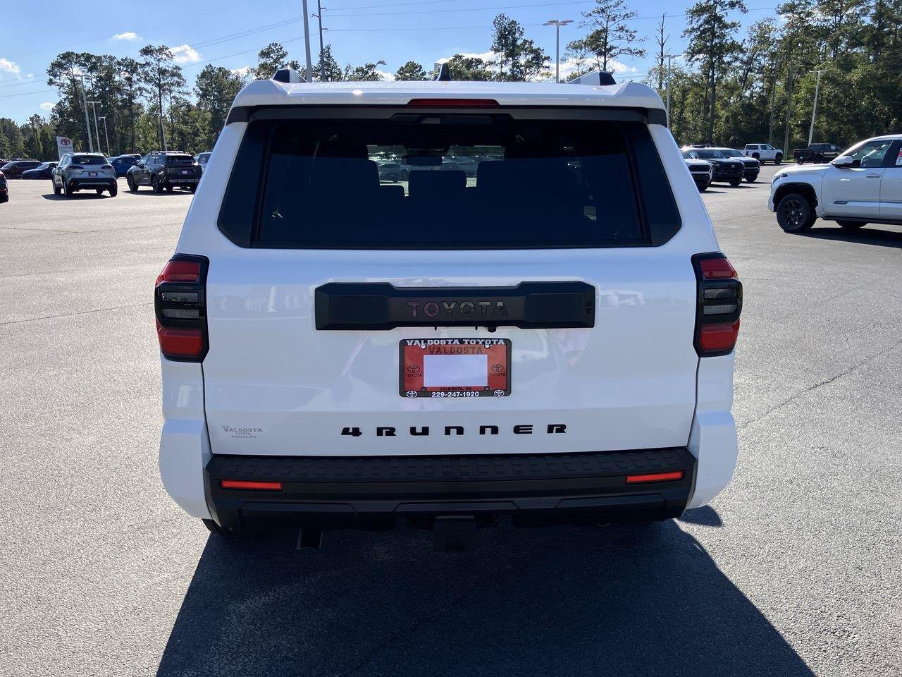 New 2026 Toyota 4Runner SR5 AWD/4WD image 4
