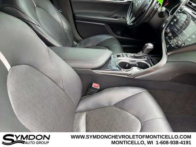Used 2020 Toyota Camry XSE image 22
