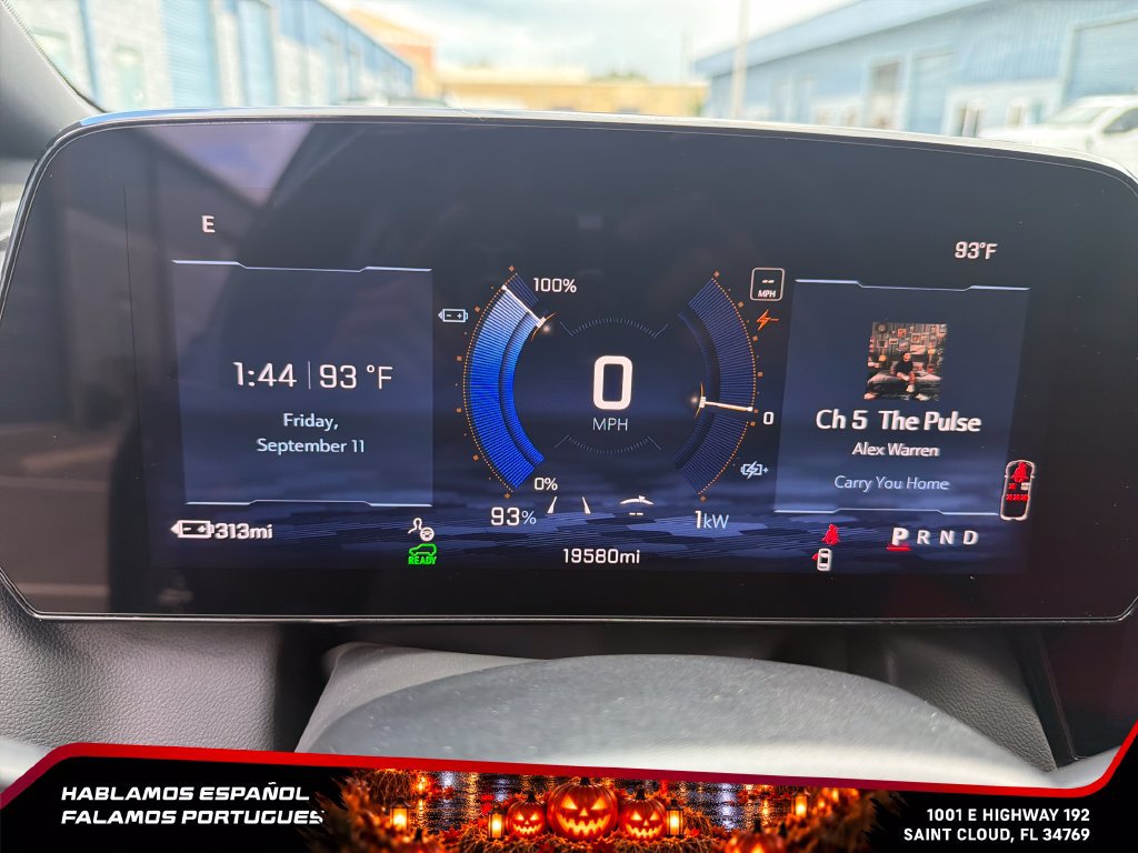 Certified 2024 Chevrolet Equinox EV RS FWD image 22