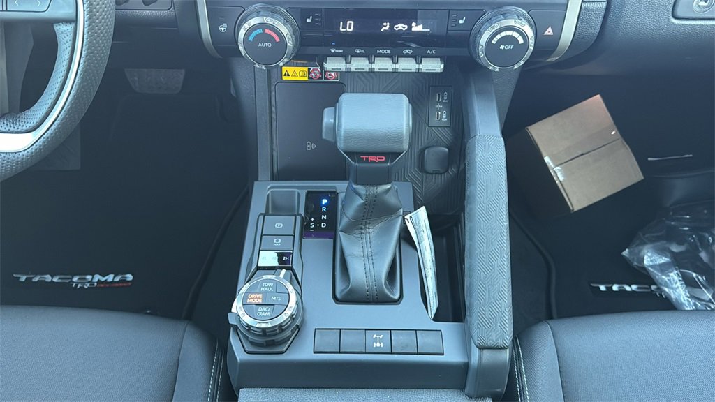 New 2025 Toyota Tacoma TRD Off-Road image 31
