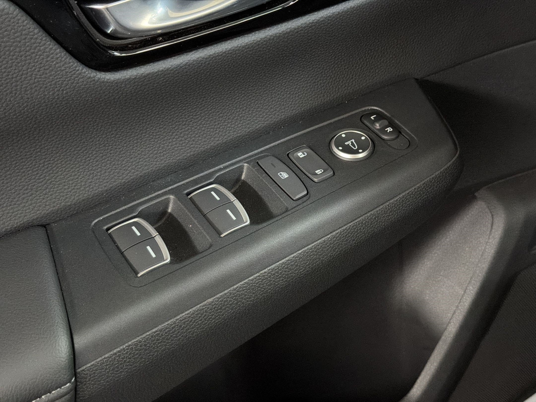 Certified 2026 Honda CR-V EX-L image 12