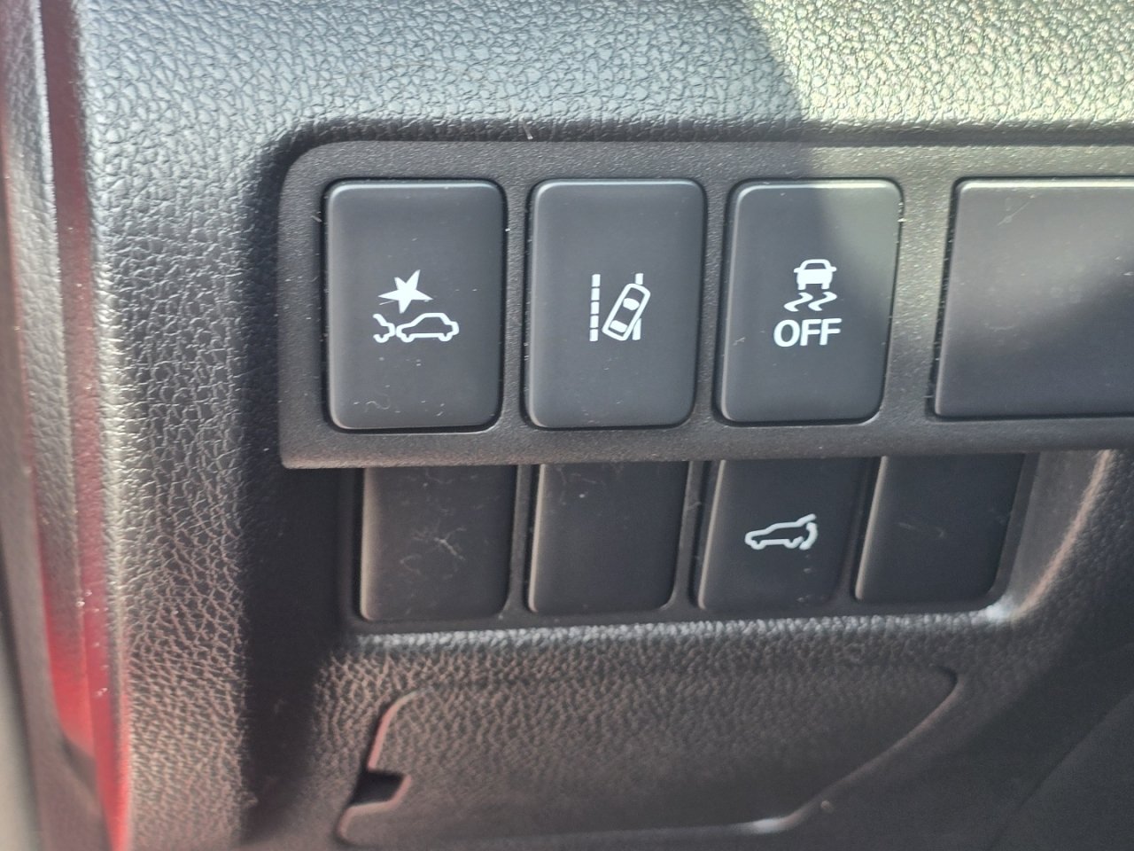 Used 2024 Mitsubishi Eclipse Cross SE AWD/4WD image 23