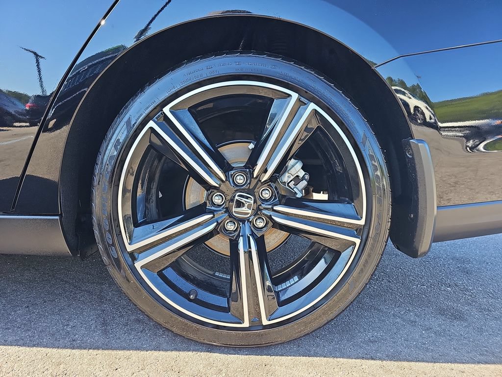 Used 2025 Honda Accord Sport image 37