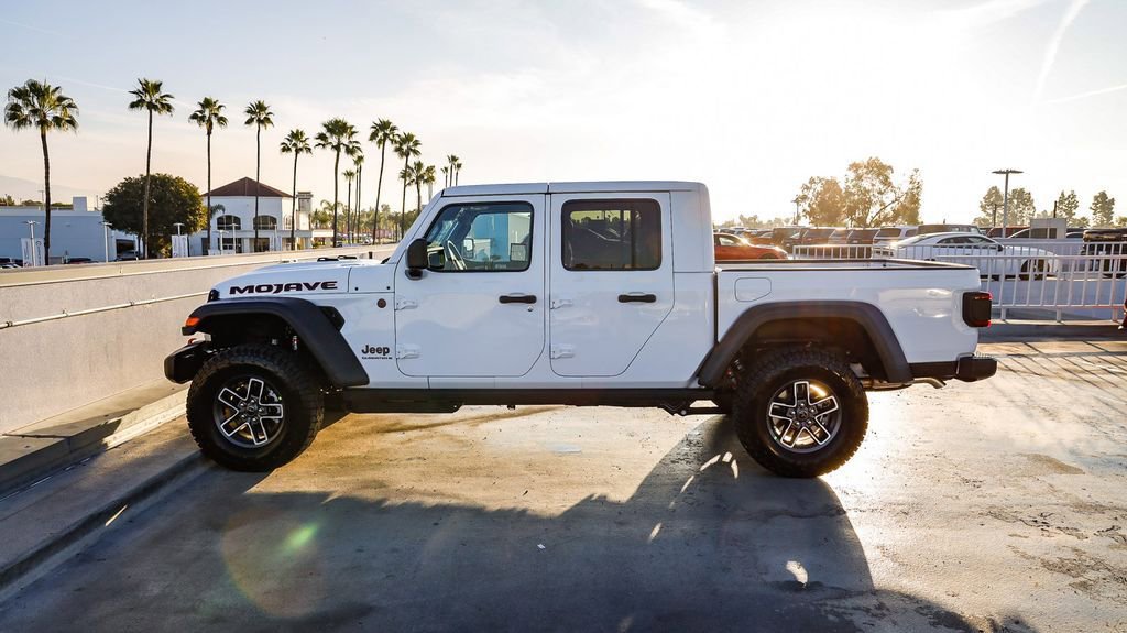New 2026 Jeep Gladiator Mojave image 14