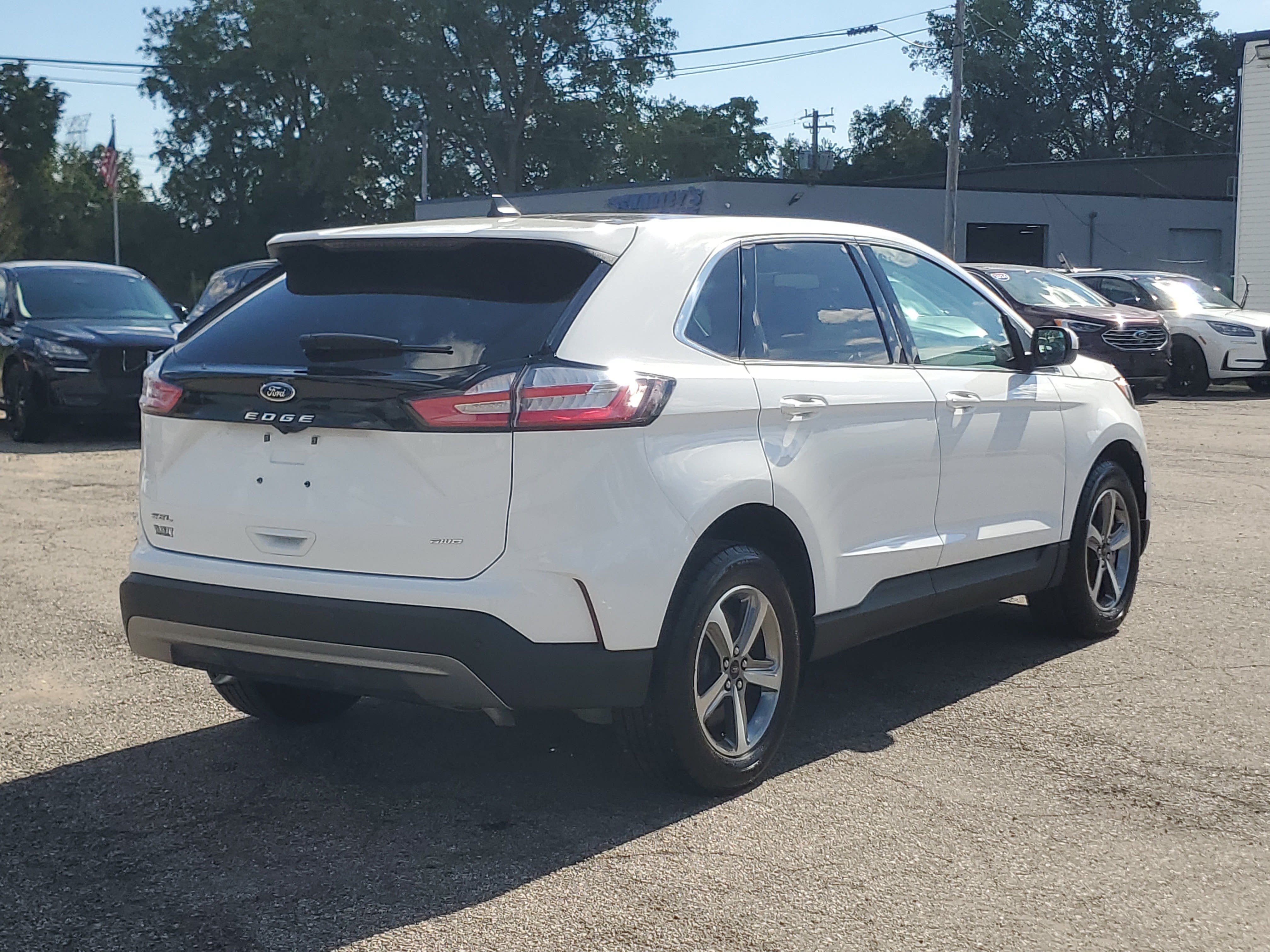 Used 2024 Ford Edge SEL w/ Convenience Package AWD/4WD image 6