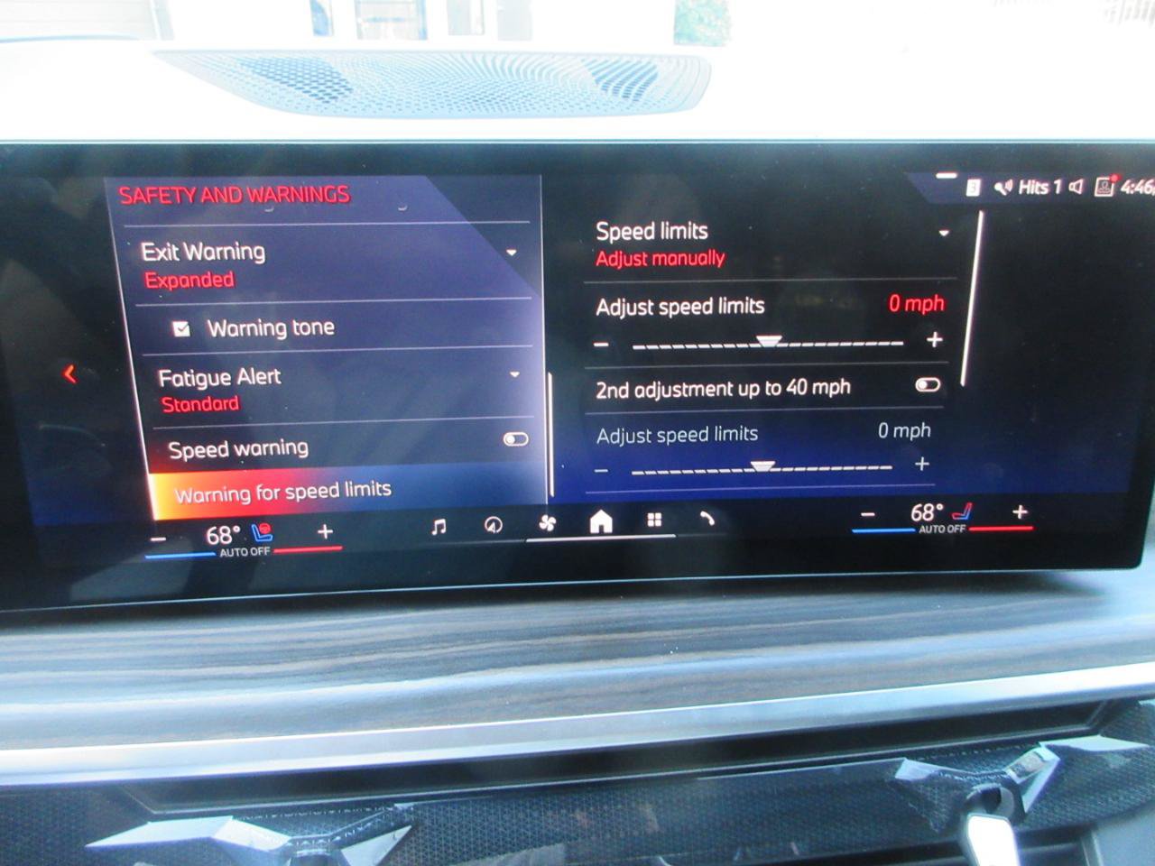 Used 2025 BMW X7 xDrive40i w/ Premium Package AWD/4WD image 81