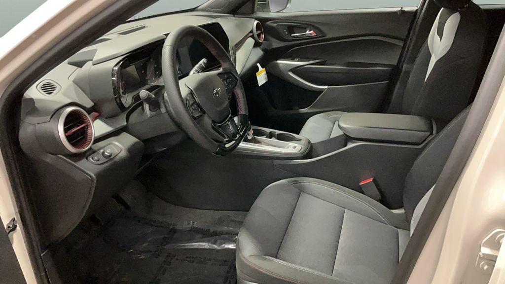 New 2026 Chevrolet Trax RS image 8