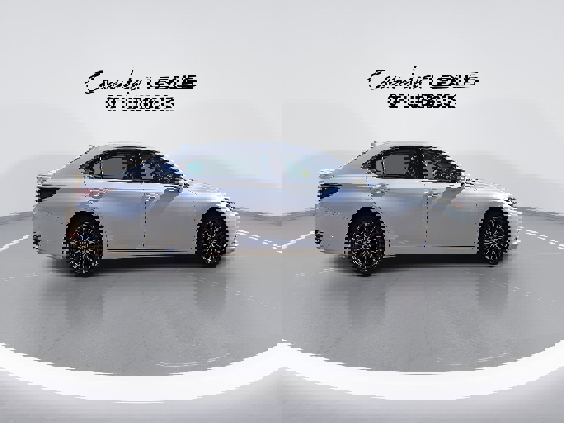 Certified 2025 Lexus ES 300h w/ Premium Package image 9