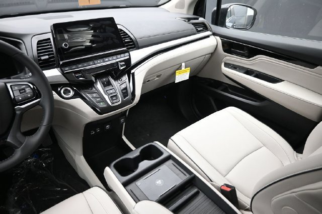 New 2027 Honda Odyssey Touring image 13