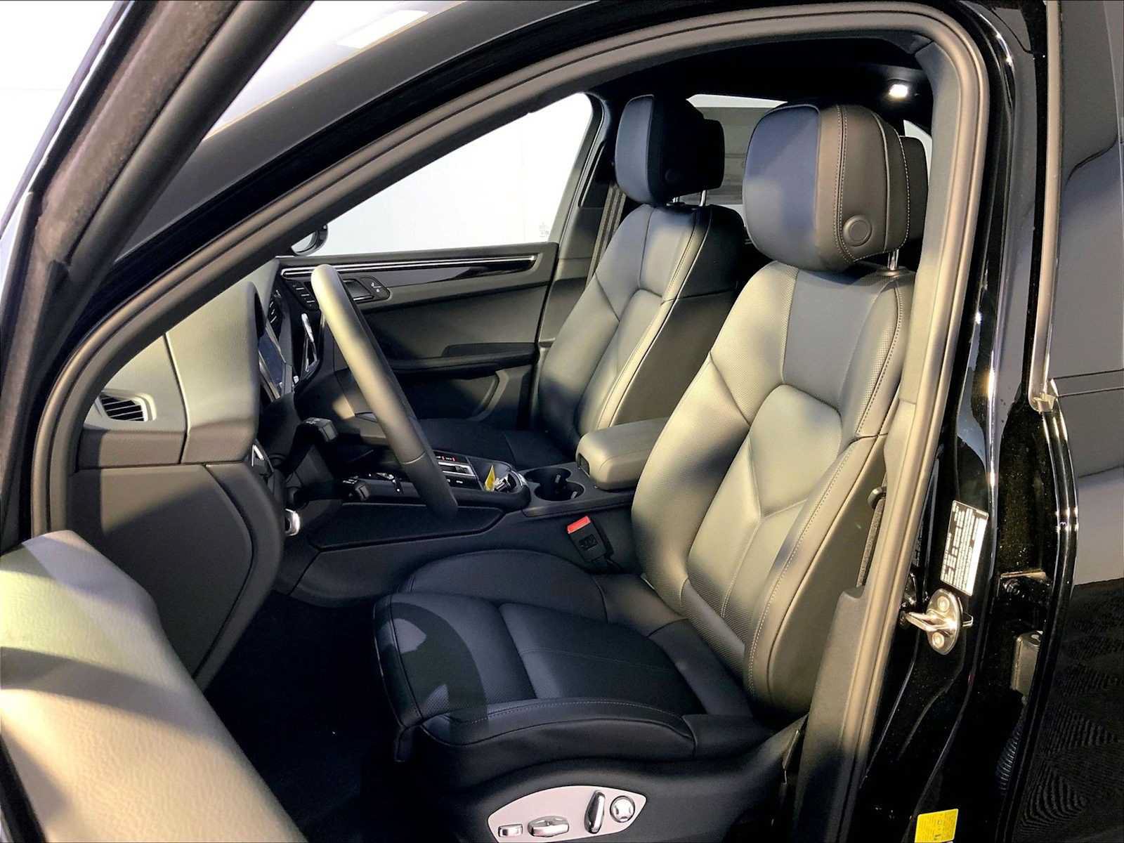 New 2026 Porsche Macan S AWD/4WD image 5