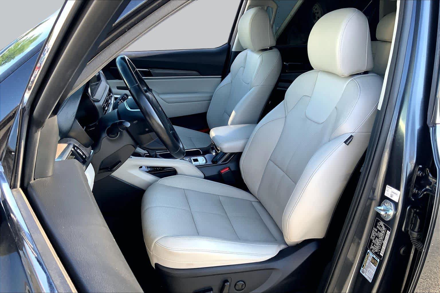 Used 2022 Kia Telluride EX w/ EX Premium Package FWD image 8