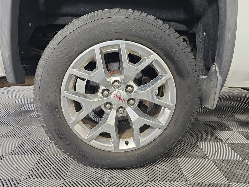 Used 2015 GMC Sierra 1500 SLT w/ SLT Crew Cab Value Package RWD image 11