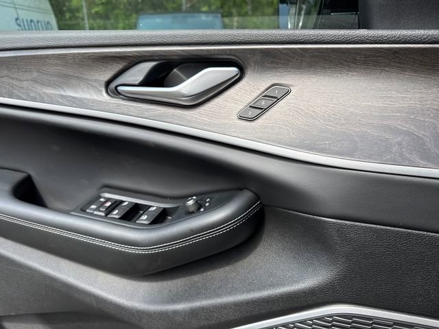 New 2026 Jeep Grand Cherokee L Limited w/ Limited Altitude Package AWD/4WD image 32