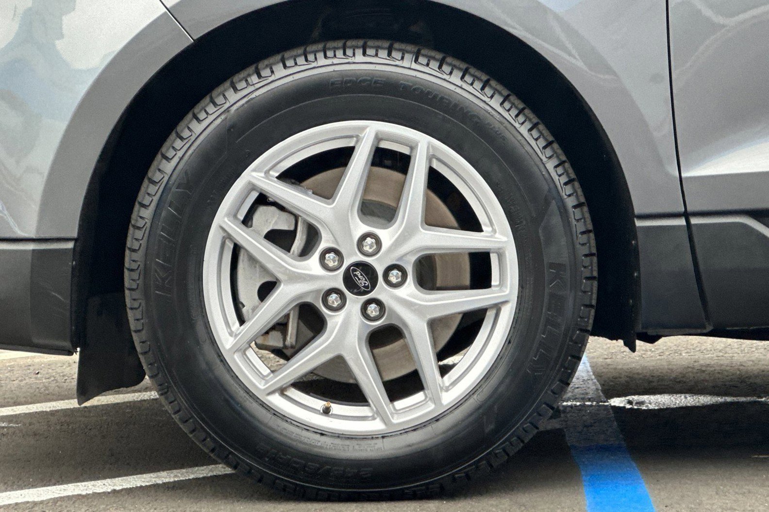 Used 2024 Ford Edge SEL image 27