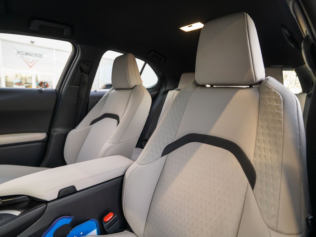 Used 2021 Lexus UX 250h w/ Accessory Package (Z1) image 13