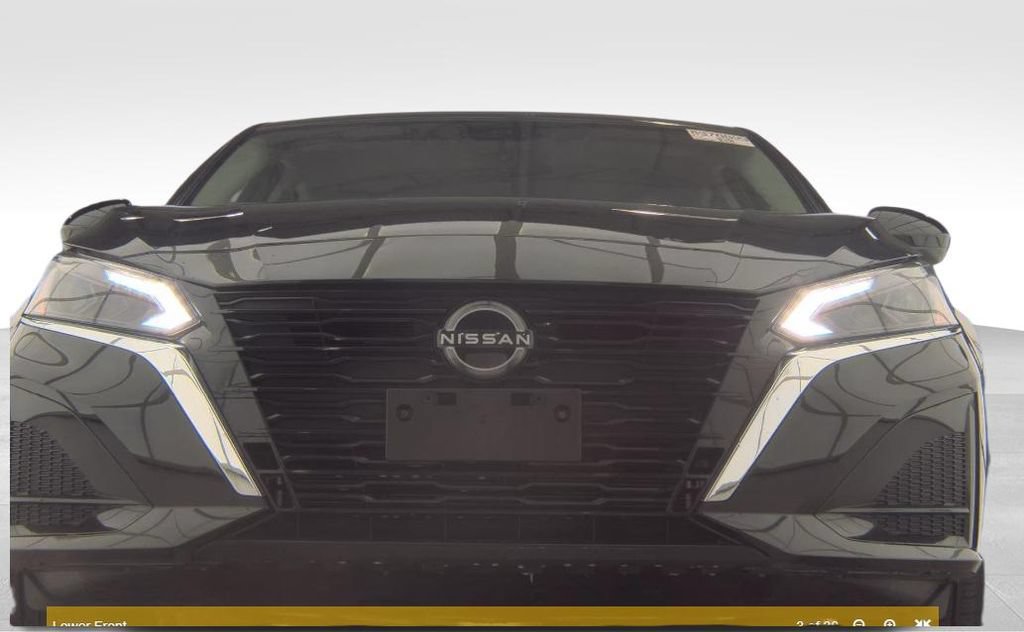 Used 2023 Nissan Altima 2.5 S FWD image 2