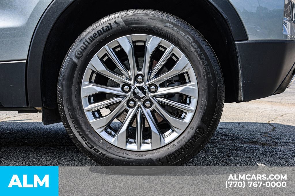 Used 2024 Cadillac XT4 Premium Luxury FWD image 17