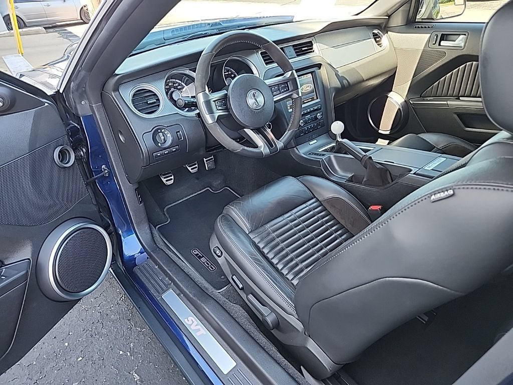 Used 2011 Ford Mustang Shelby GT500 w/ SVT Performance Pkg RWD image 25