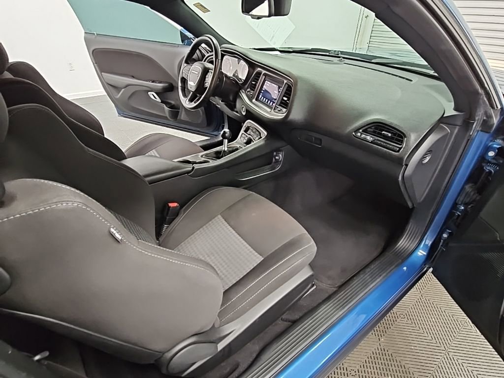 Used 2022 Dodge Challenger R/T image 33