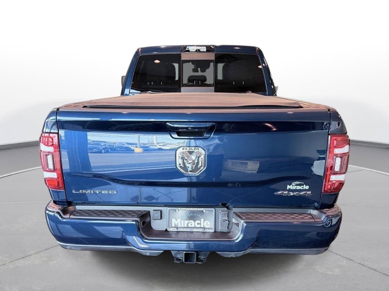 Used 2024 RAM 3500 Limited AWD/4WD image 15