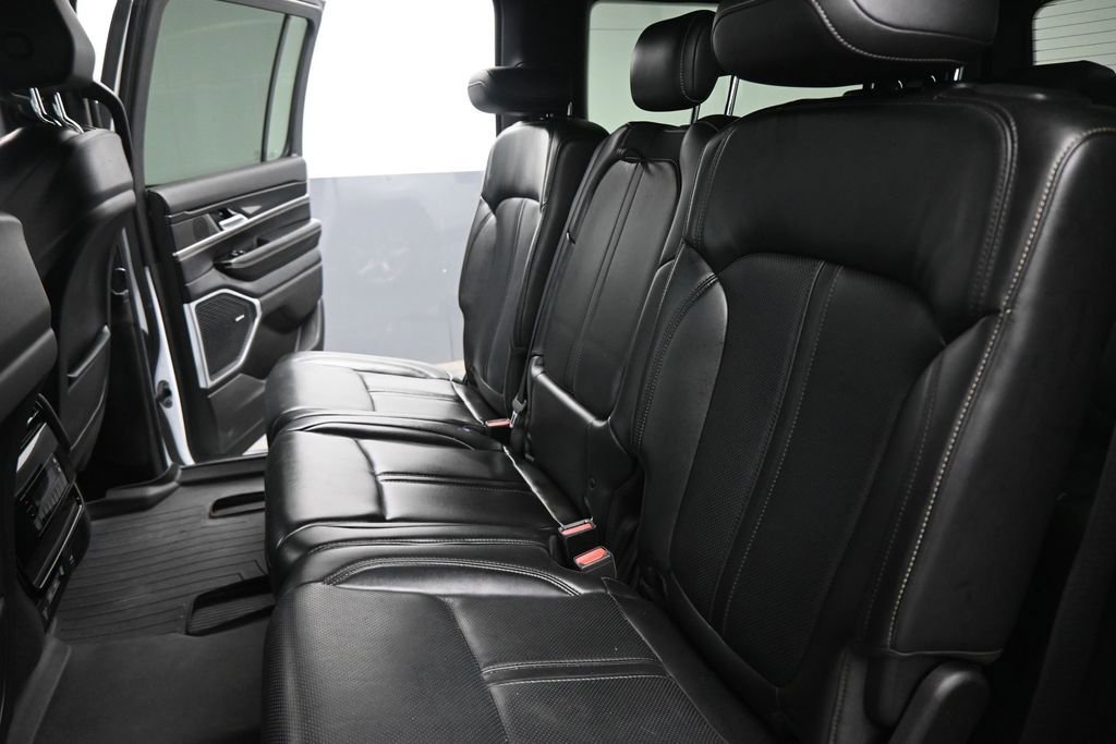 Used 2022 Jeep Wagoneer Series I w/ Premium Group I RWD image 16