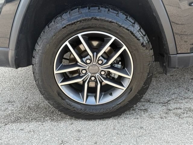 Used 2022 Jeep Grand Cherokee Limited AWD/4WD image 12