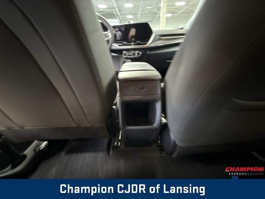 Used 2025 Chevrolet Trax ACTIV w/ Driver Confidence Package FWD image 22