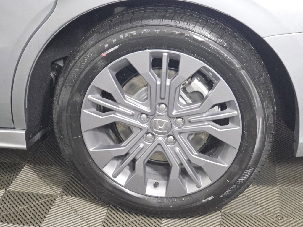 New 2026 Honda Odyssey Touring image 9