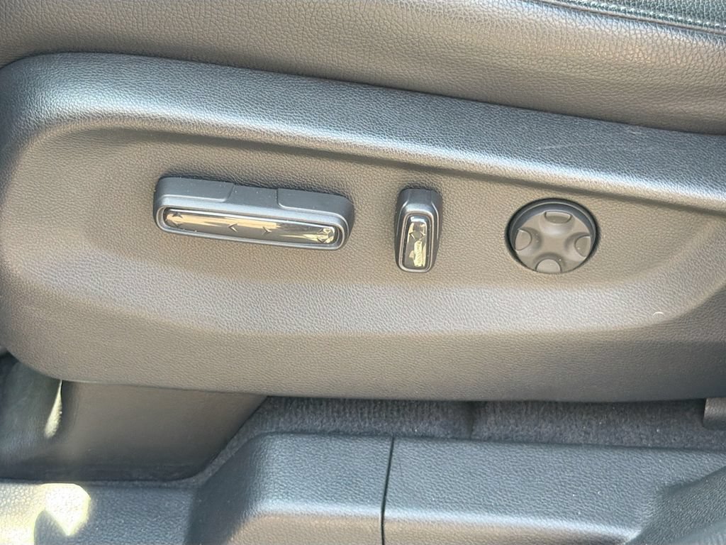 Used 2025 Honda Odyssey EX-L image 27