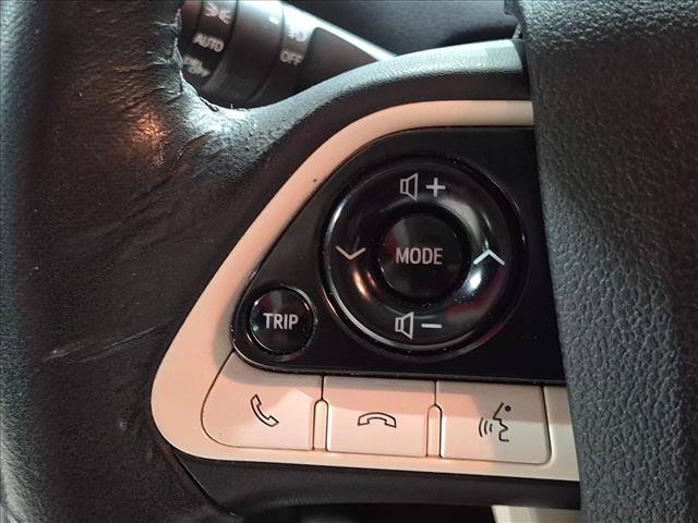 Used 2016 Toyota Prius Four Touring w/ Premium Convenience Package FWD image 15