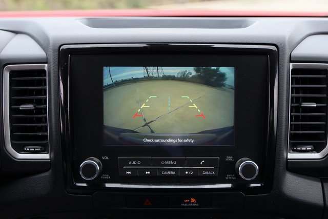 Used 2022 Nissan Frontier SV image 17