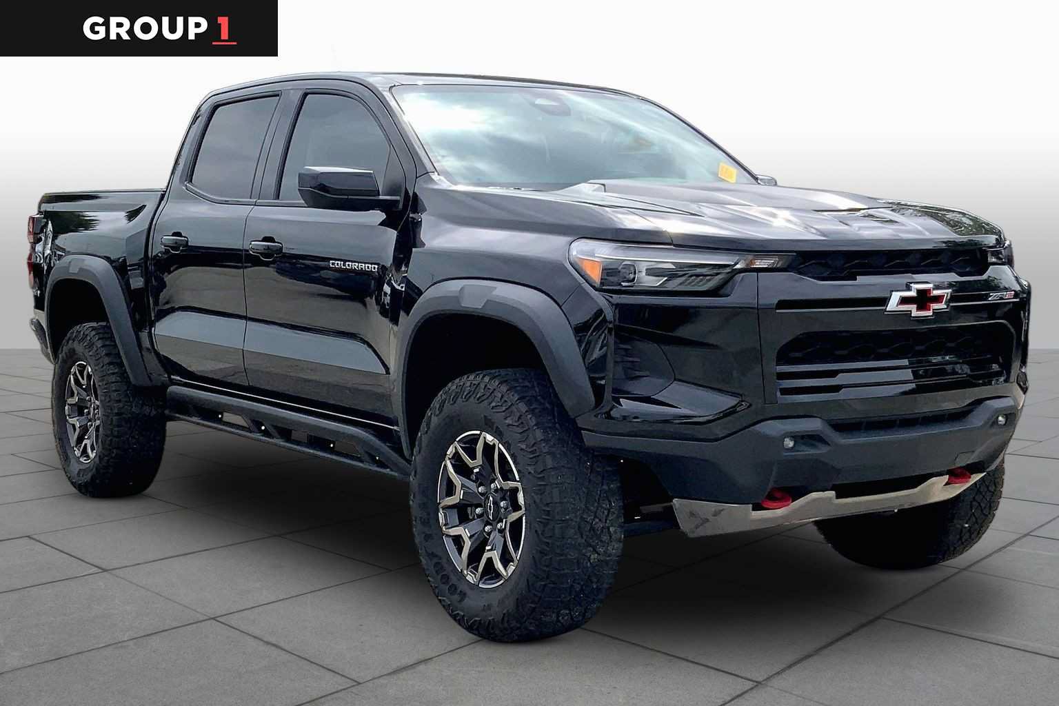 Used 2024 Chevrolet Colorado ZR2 w/ Safety Package AWD/4WD image 1