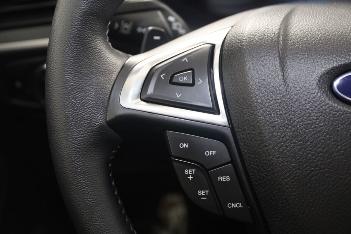 Used 2024 Ford Edge SEL w/ Convenience Package AWD/4WD image 31