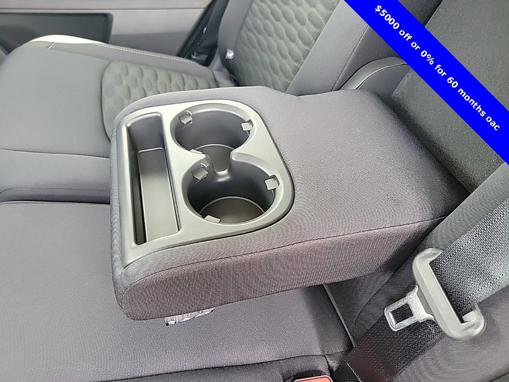 New 2025 Nissan Pathfinder SV w/ Black Appearance Package image 34