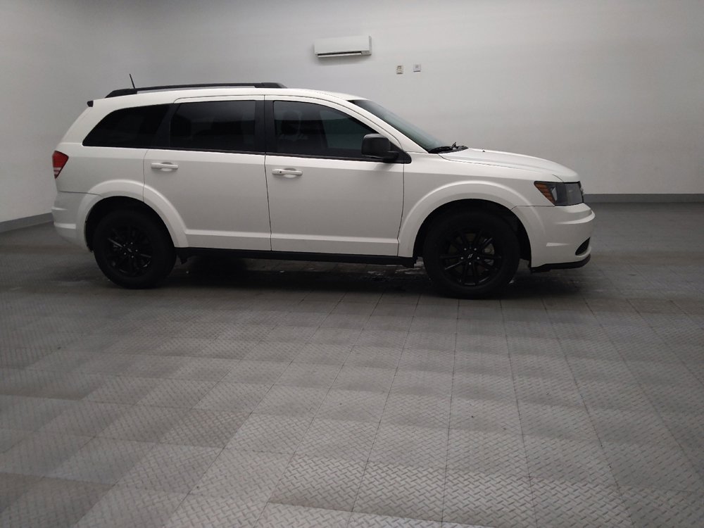 Used 2020 Dodge Journey SE w/ Blacktop Package FWD image 11
