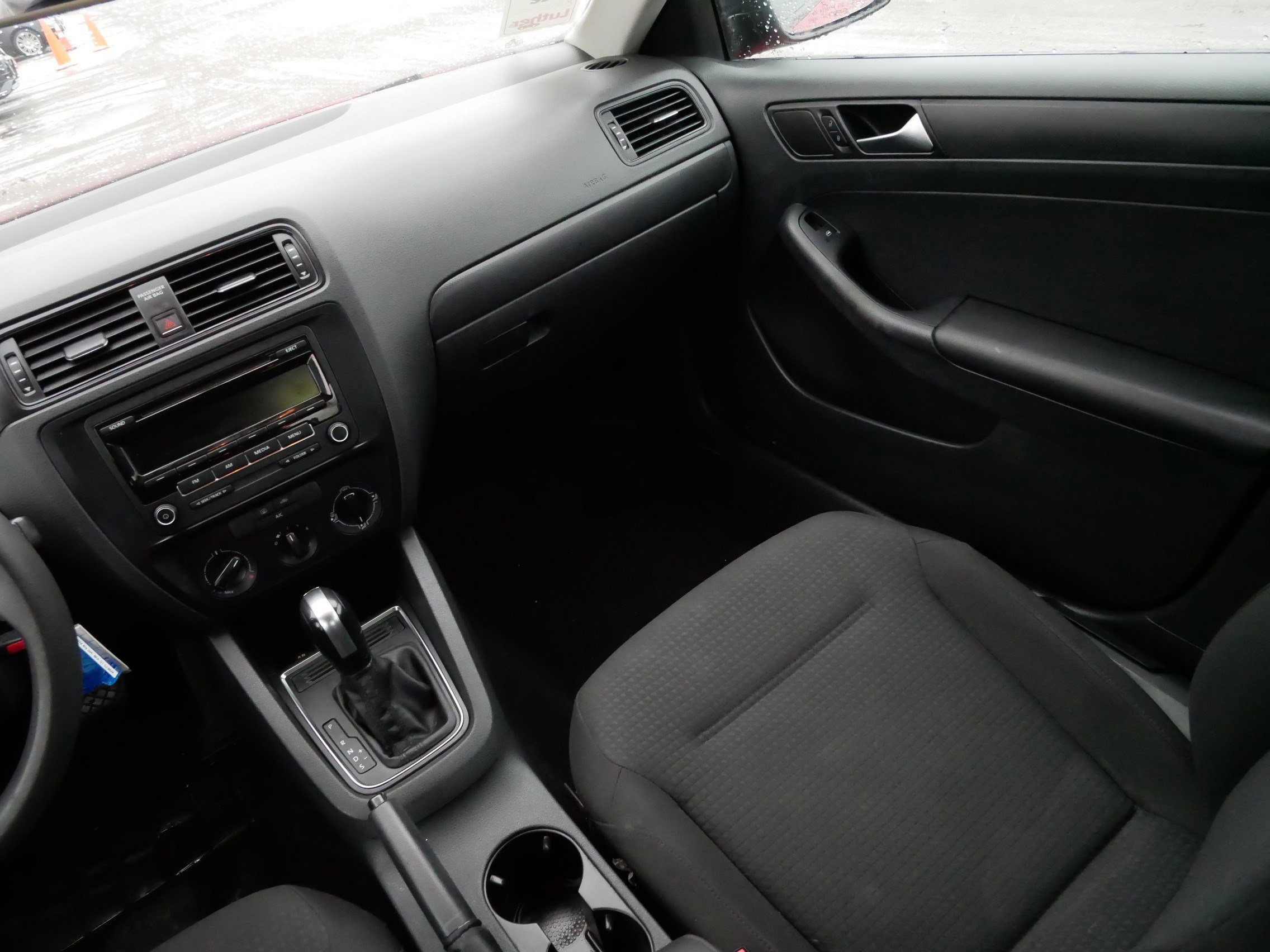 Used 2015 Volkswagen Jetta S image 11