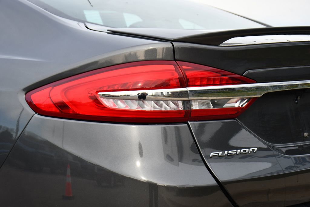 Used 2018 Ford Fusion Titanium FWD image 30