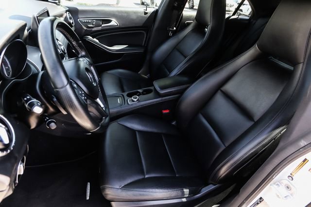 Used 2014 Mercedes-Benz CLA 250 image 40