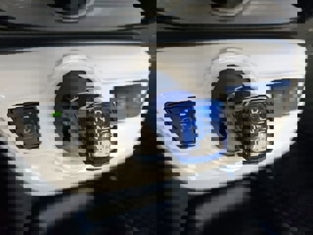 Used 2017 Toyota Prius Four image 19